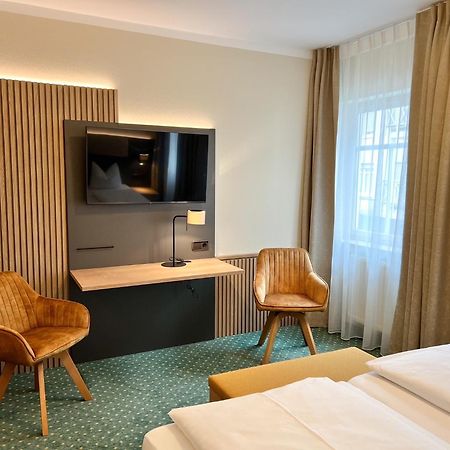 Stadthotel Muenze Бад-Мергентгайм Екстер'єр фото