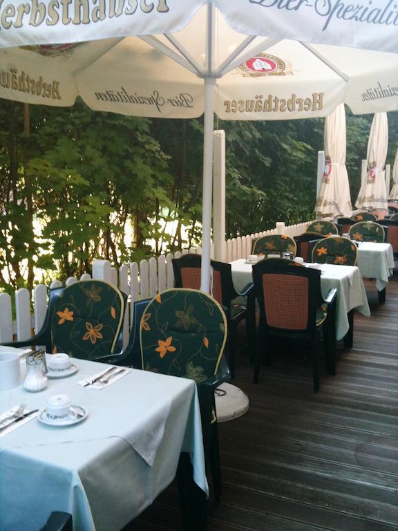 Stadthotel Muenze Бад-Мергентгайм Екстер'єр фото